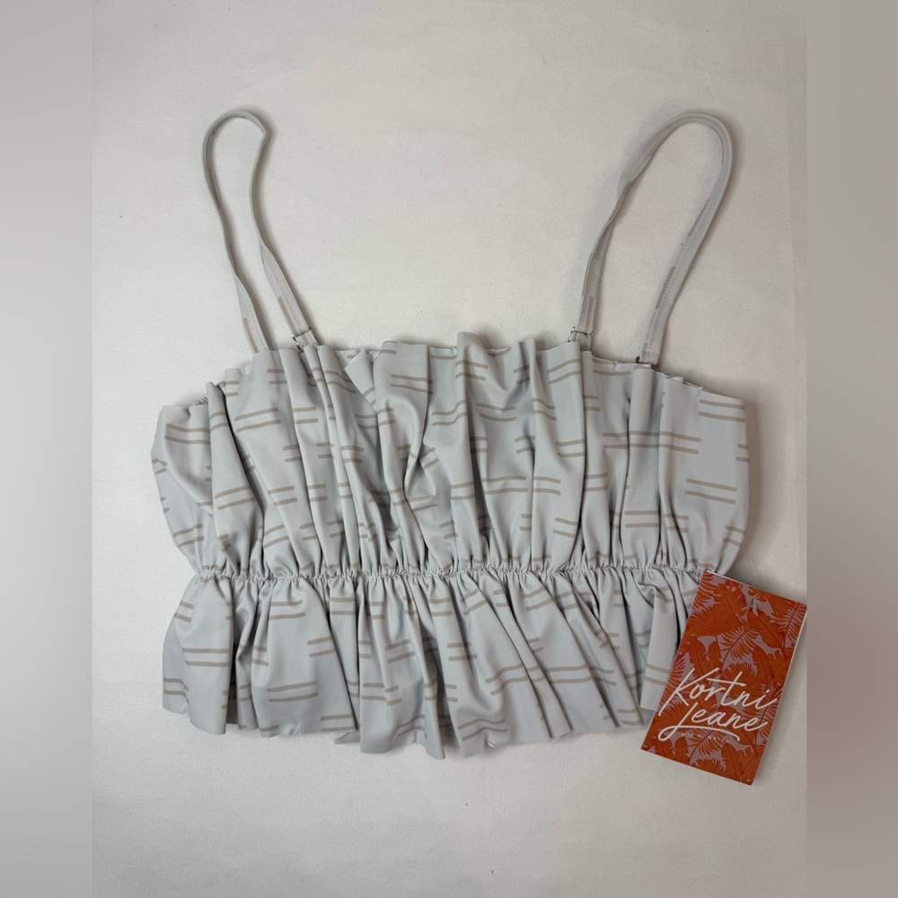 Kortni Jeane Oversized Ruffle Swim Top Small